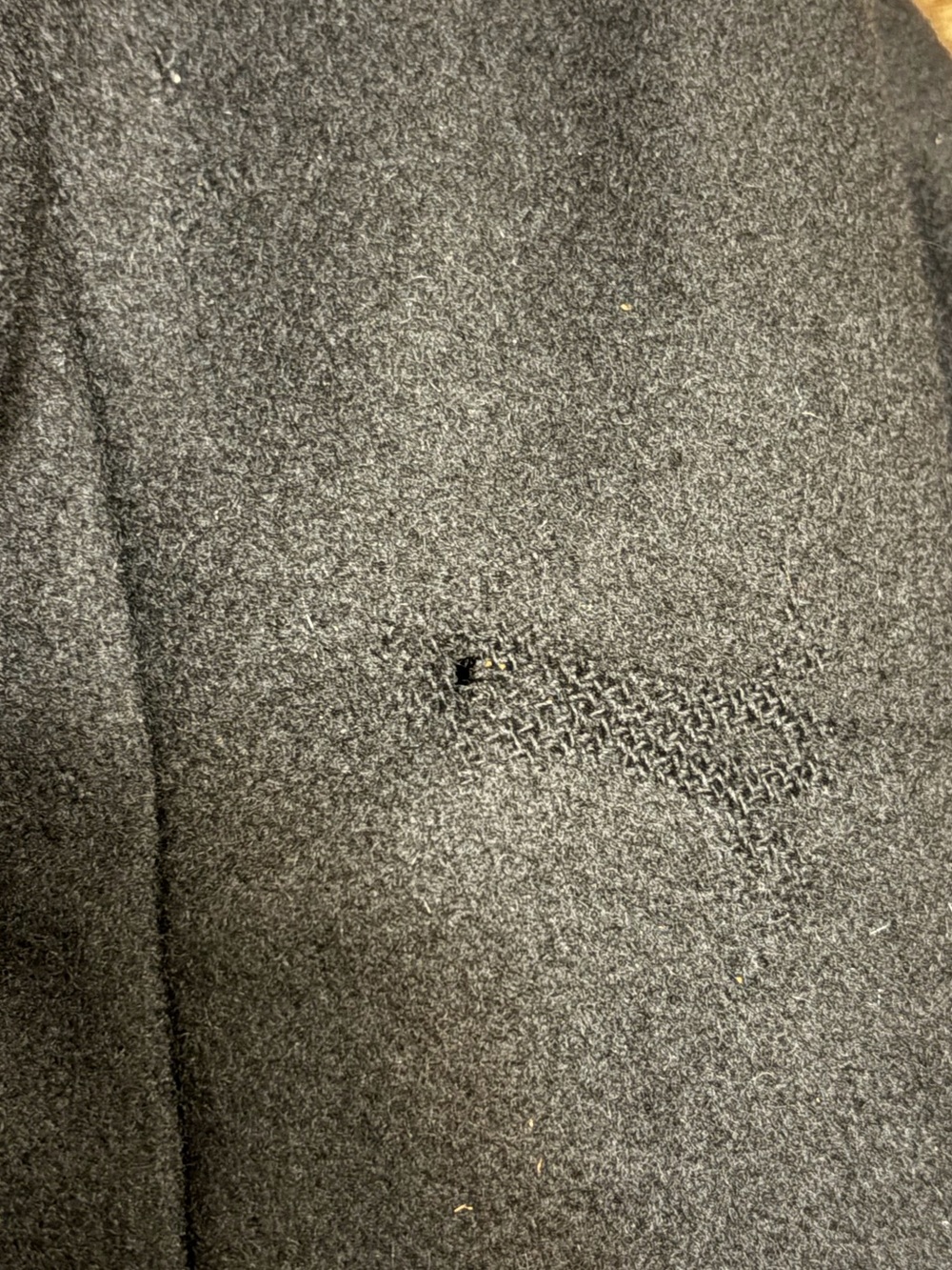 Black wool coat with button front and pockets - Picture 5 of 5
